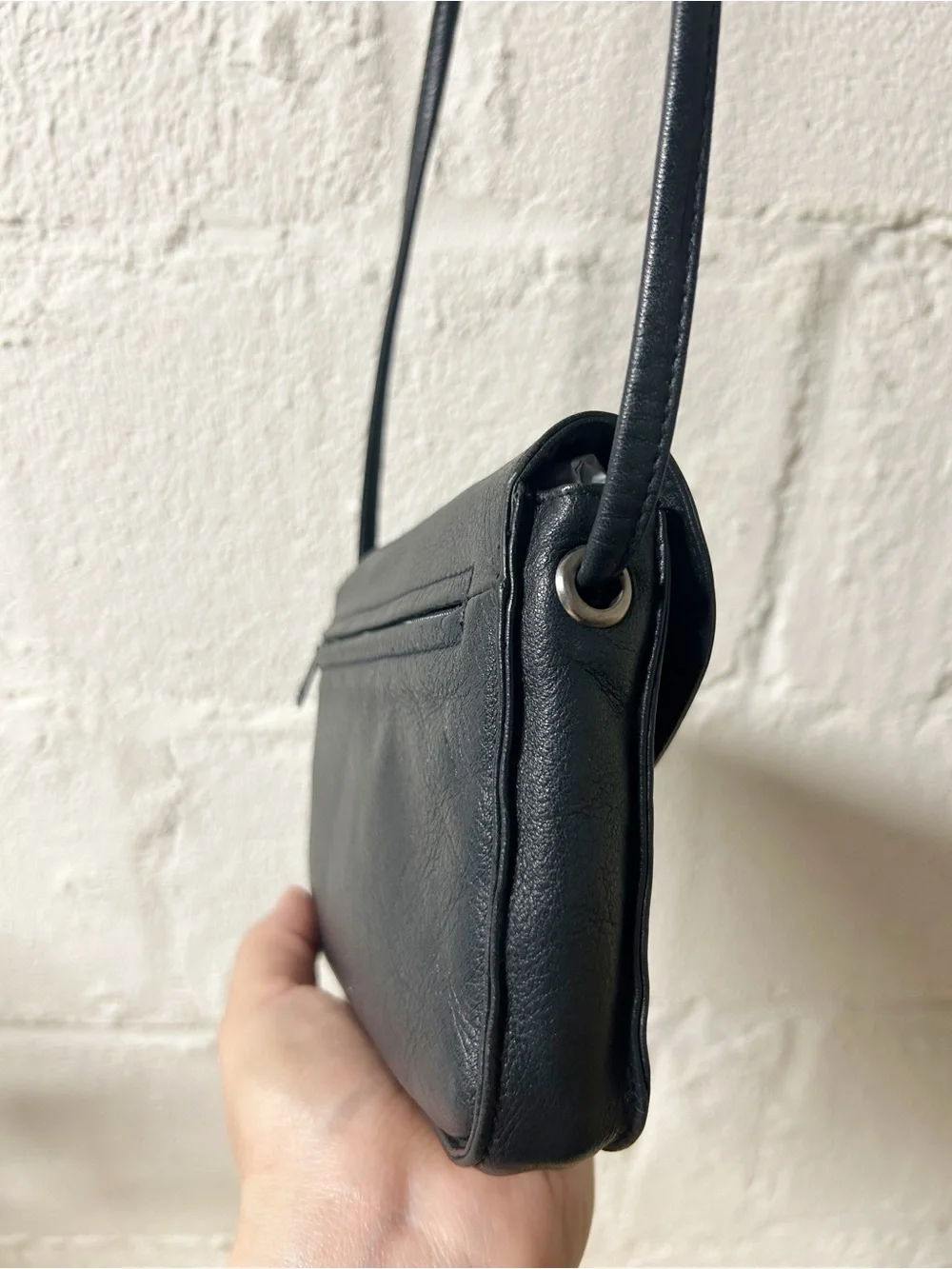Vintage Tula Classic Small Black Leather Crossbody Shoulder Bag c1990s, EUC
